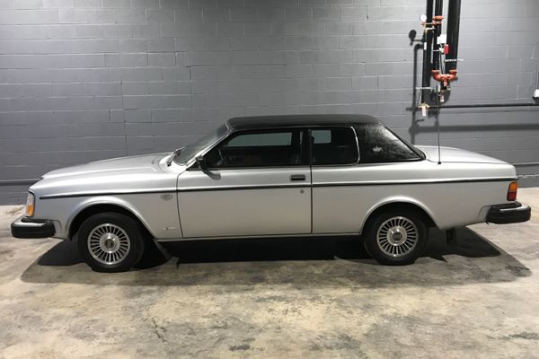 1979 Volvo 262C 