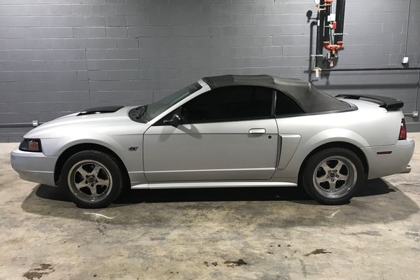 2002 Ford Mustang Gt Deluxe Convertible 2d For Sale 86 047 Miles Swap Motors