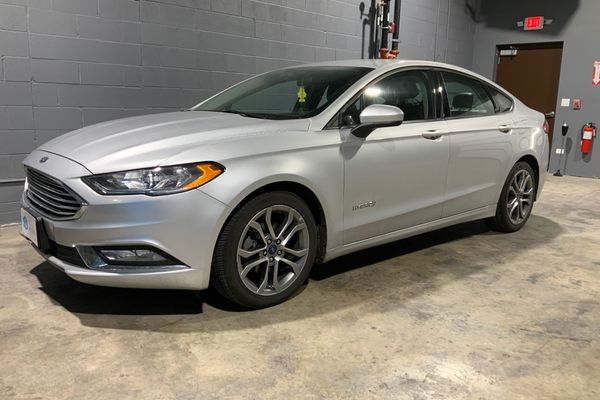 2017 ford fusion se deals hybrid sedan 4d