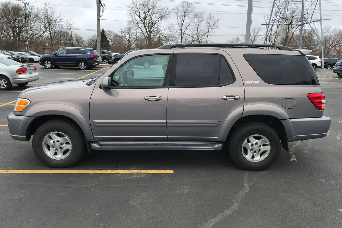 Toyota sequoia 2002