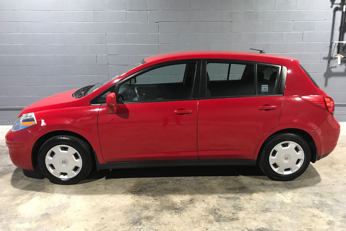 2009 Nissan Versa S Hatchback 4D for Sale (62,347 miles) | Swap Motors