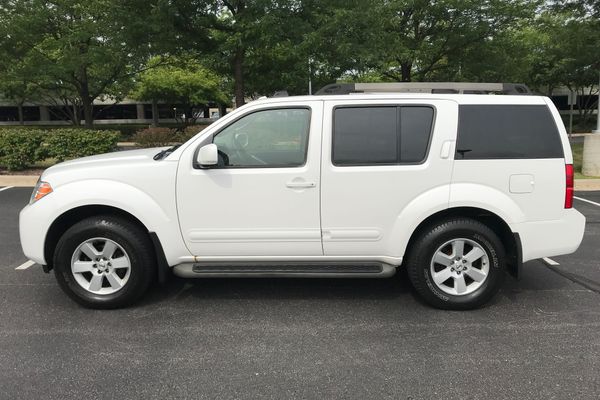 2008 nissan pathfinder se