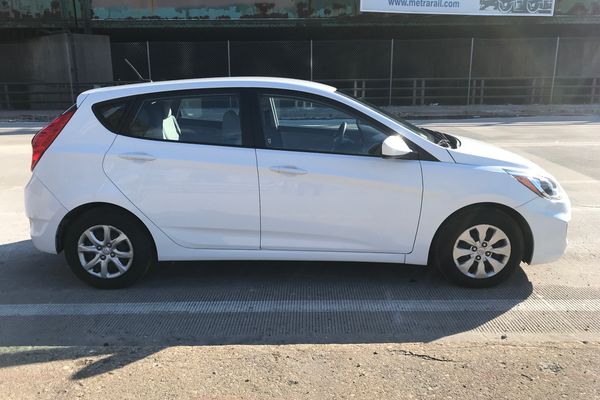 2017 hyundai accent on sale se hatchback 4d