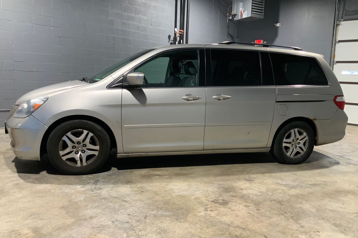 Minivan best sale honda 2005