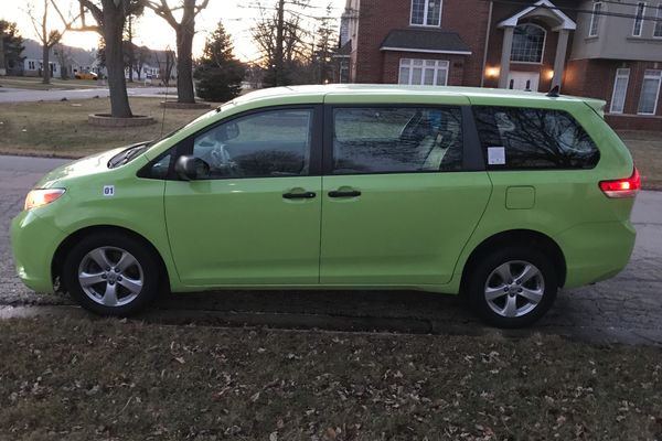 2014 toyota hot sale sienna l