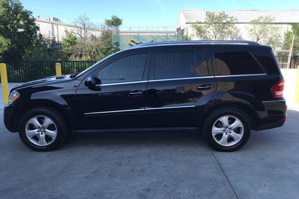 2010 Mercedes-Benz GL-Class 