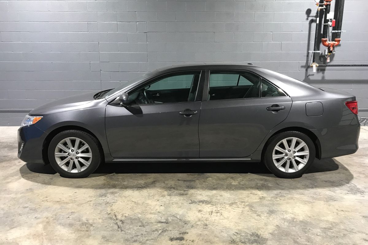 2014 Toyota Camry XLE Sedan 4D for Sale (42,100 miles) | Swap Motors